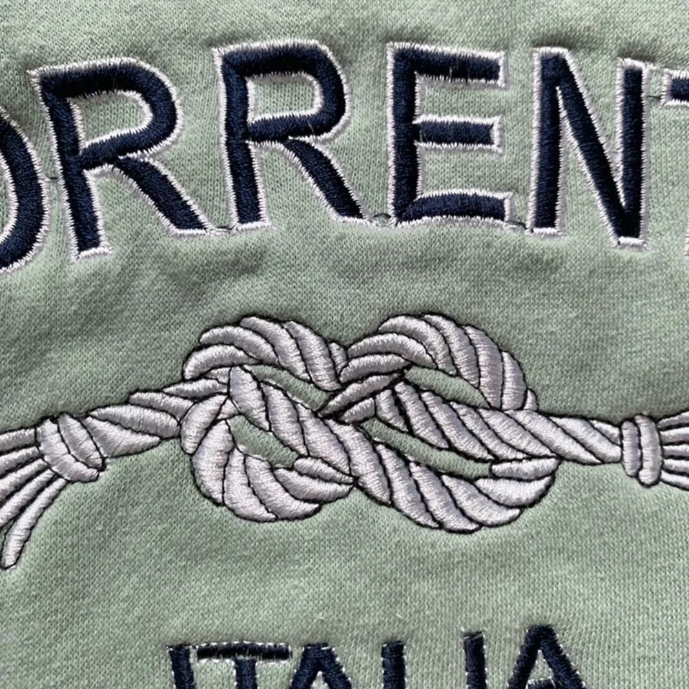 Green white pastel Sorrento Italy embroidered crewneck - Picture 4 of 7